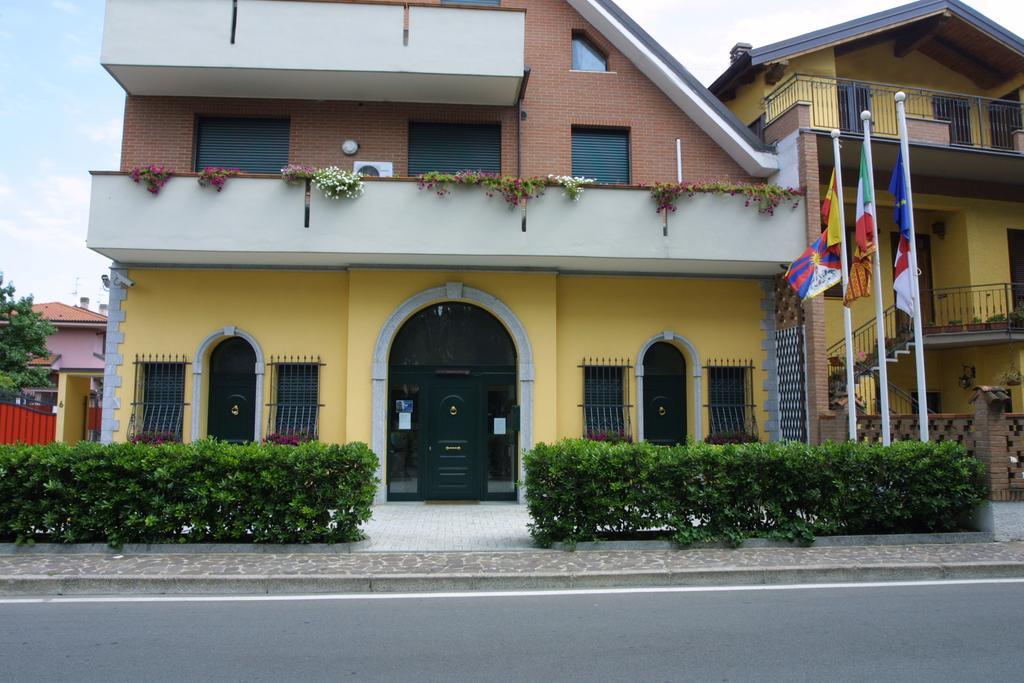 Borromeo Residenze Service S.A.S Peschiera Borromeo Kültér fotó