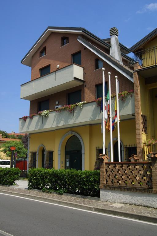 Borromeo Residenze Service S.A.S Peschiera Borromeo Kültér fotó