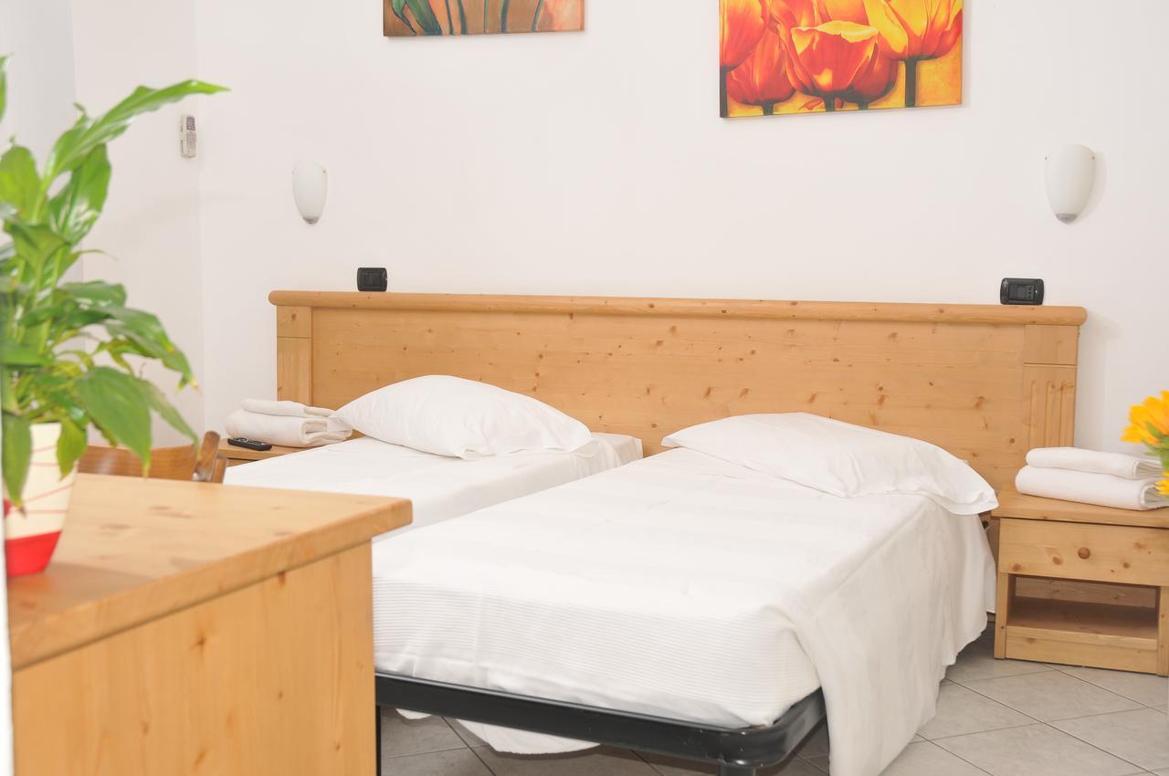 Borromeo Residenze Service S.A.S Peschiera Borromeo Kültér fotó